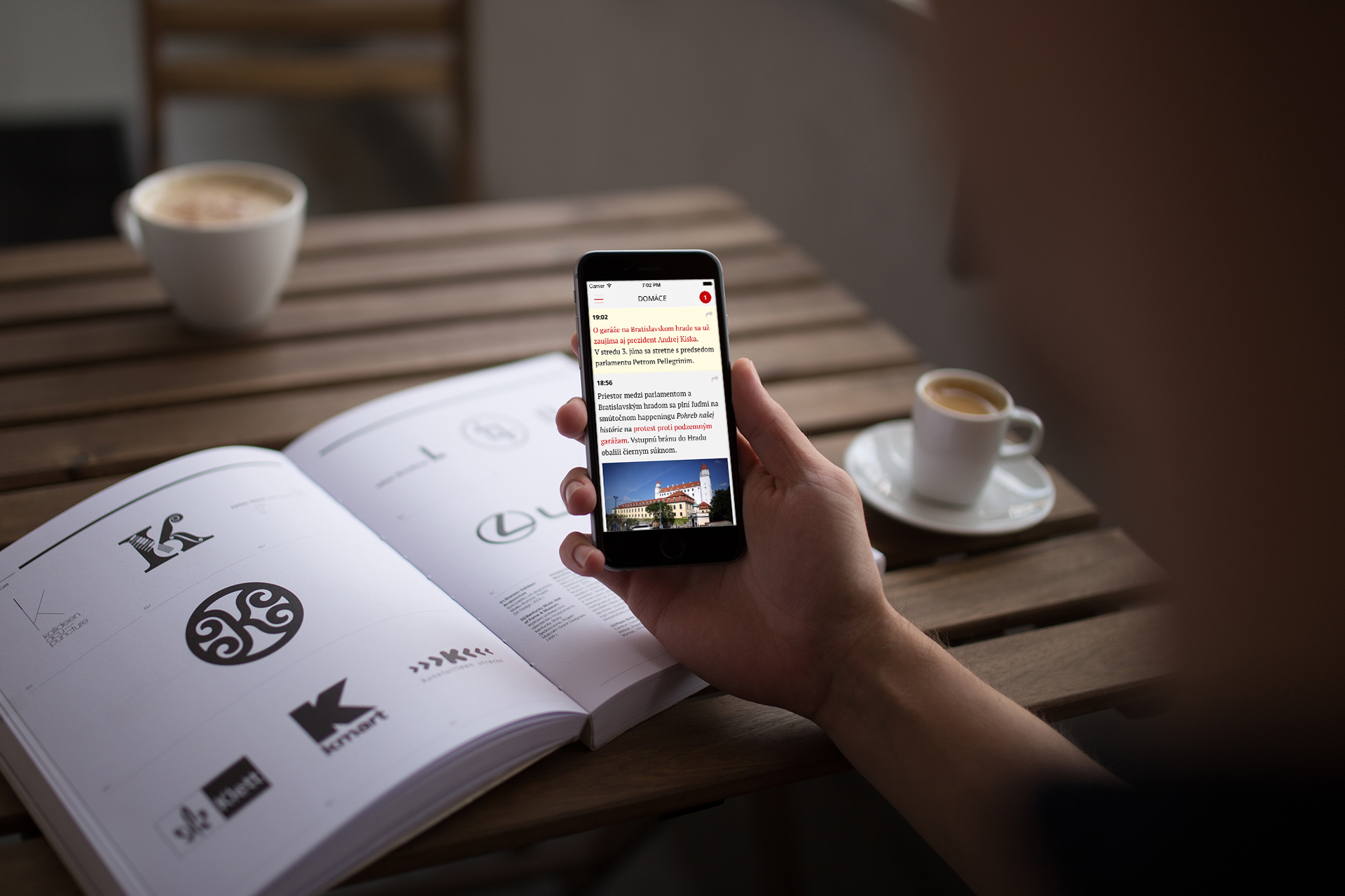 Earlier Minúta po minúte app displayed on a phone